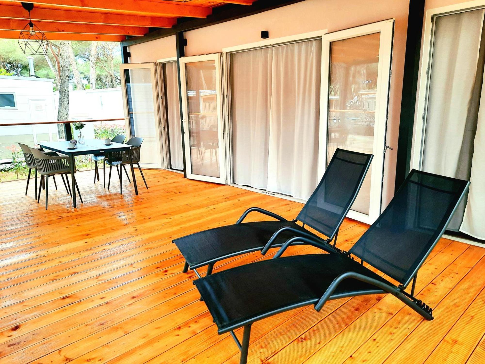 Lux Camp - Mobile Homes In Bi Village Fažana Habitación foto